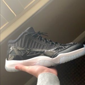 Jordan 11 Low Space Jam IE